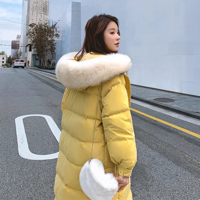 Áo khoác nữ mid-length 2019 kiểu mới hot thời trang Hàn Quốc cổ áo lông thú dày dày rộng size siêu dài qua đầu gối - Xuống áo khoác