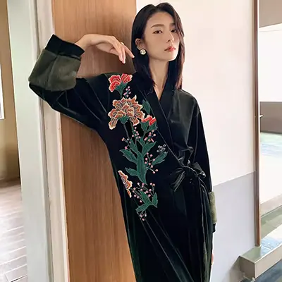2019 mùa đông mới hàn quốc vàng nhung thêu phù hợp với kimono áo khoác chần bông quần âu hai mảnh xu hướng của phụ nữ - Bộ đồ